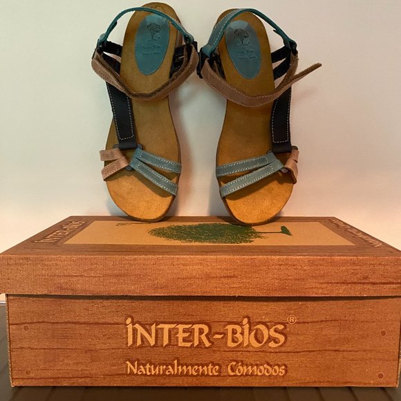 NWT Leather Modelo Sandals - Size 37 - Picture 1 of 6